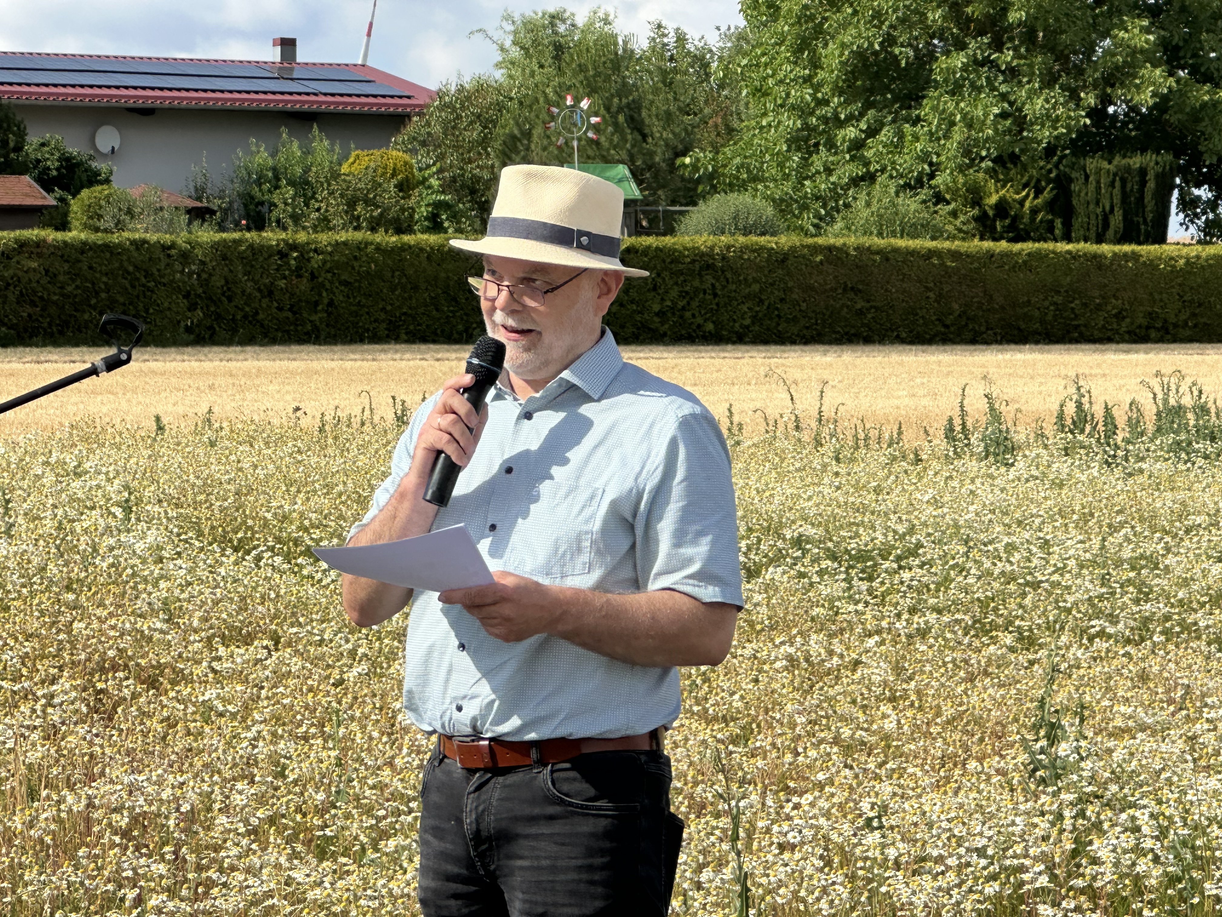 1. Bürgermeister Gunther Ehrhardt bei seiner Ansprache